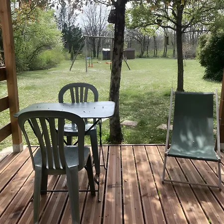 Апартаменты Petit Nid Pour Oiseaux De Passage *