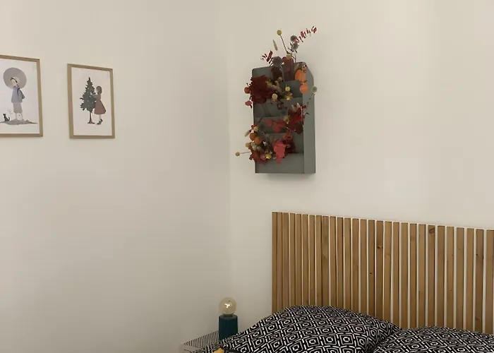 Petit Nid Pour Oiseaux De Passage * Cayriech